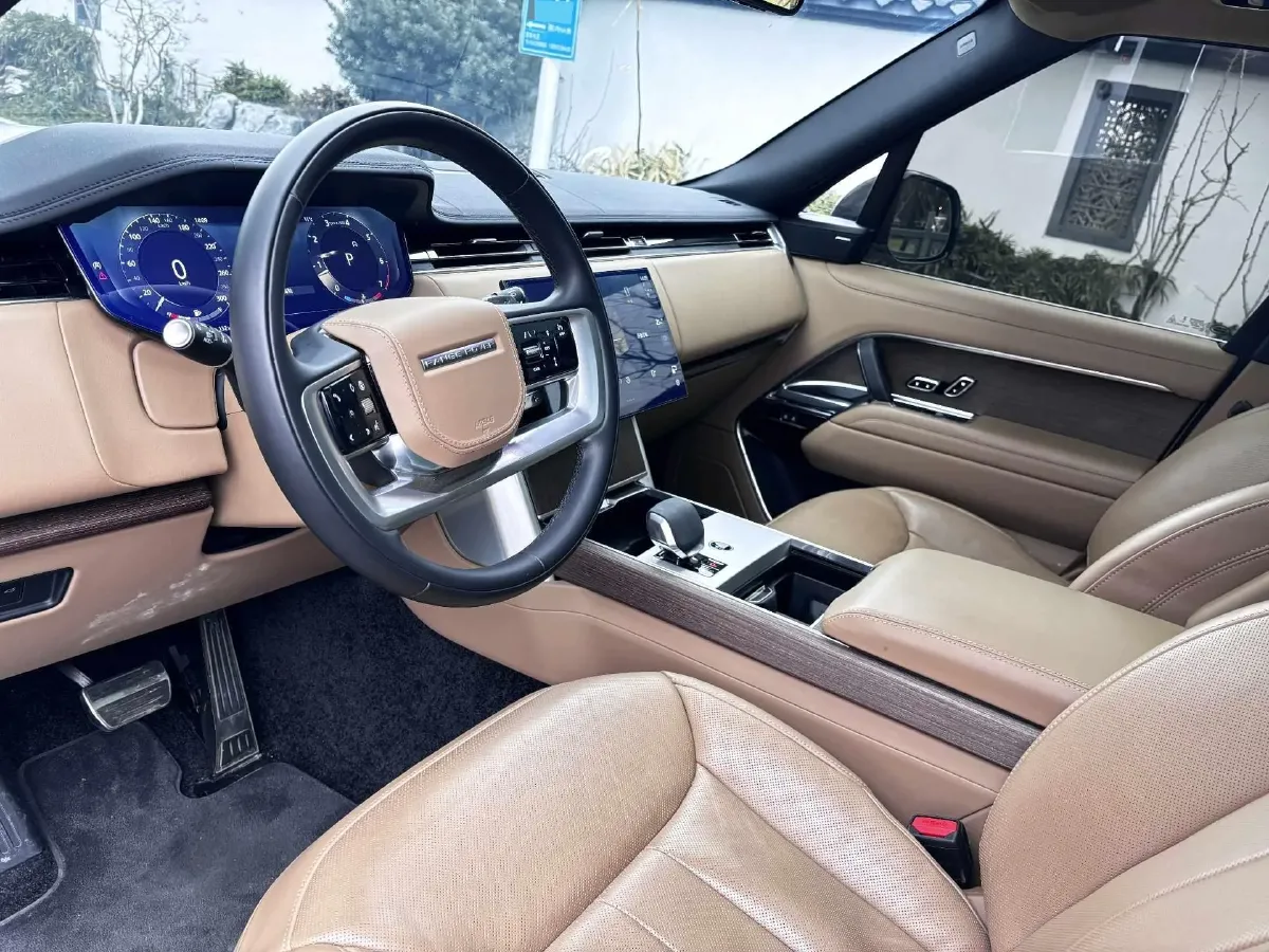 2025 Land Rover Range Rover 3.0T 400HP L6 8AT,autocango,china used car exporter,china ev exporter,chinese used car exporter,chinese used ev exporter