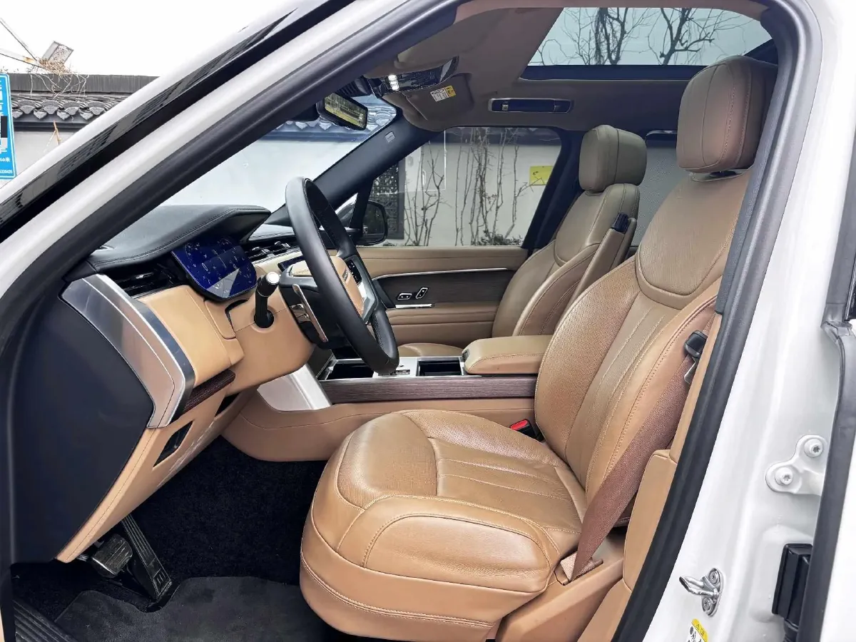 2025 Land Rover Range Rover 3.0T 400HP L6 8AT,autocango,china used car exporter,china ev exporter,chinese used car exporter,chinese used ev exporter