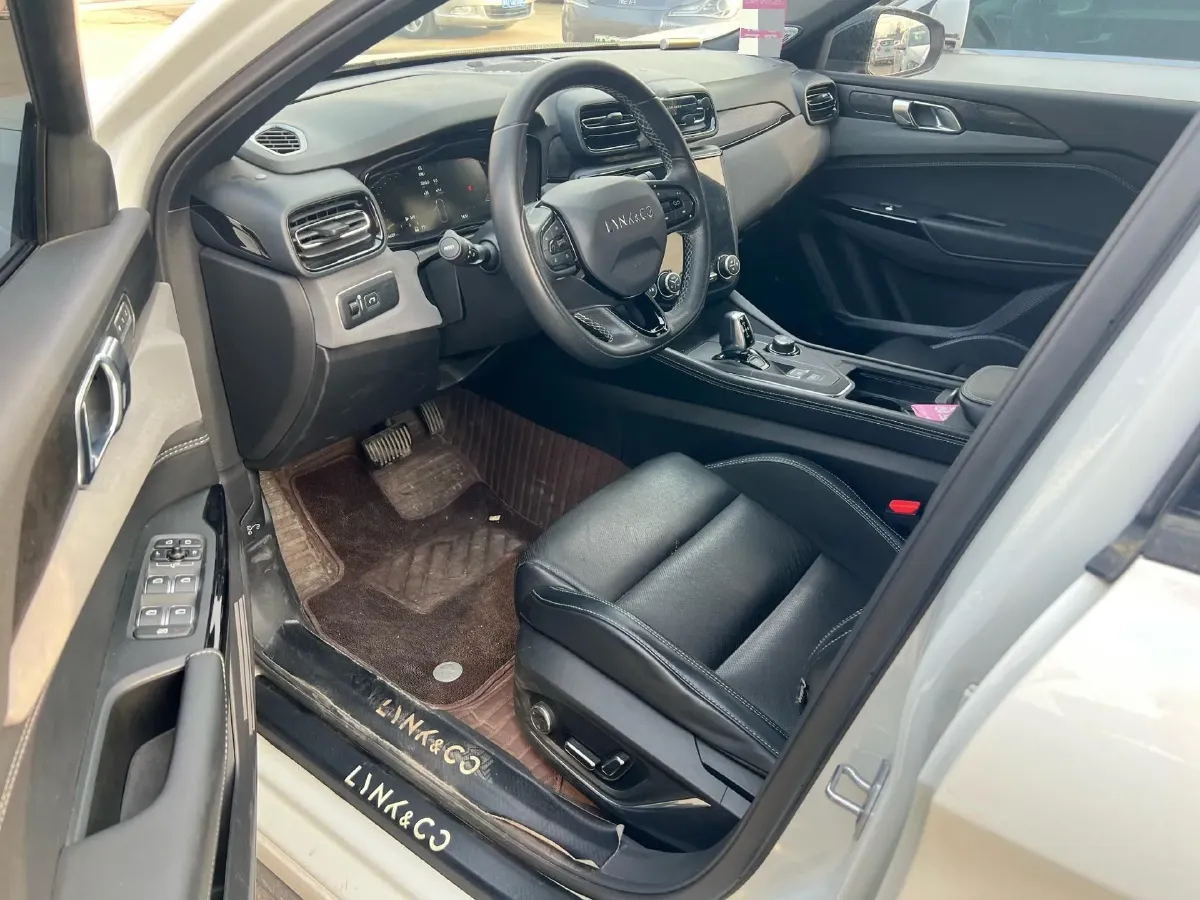 2022 LYNK&CO 03 1.5T 180HP L3 7DCT,autocango,china used car exporter,china ev exporter,chinese used car exporter,chinese used ev exporter