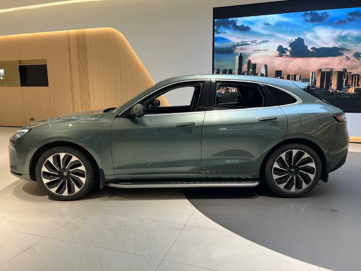 2022 AITO AITO M5 Range Extended 125HP REEV 40KWH,autocango,china used car exporter,china ev exporter,chinese used car exporter,chinese used ev exporter