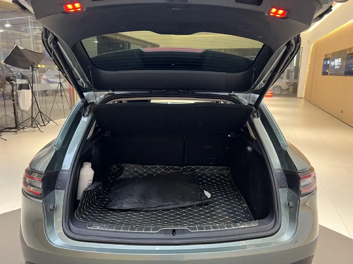 2022 AITO AITO M5 Range Extended 125HP REEV 40KWH,autocango,china used car exporter,china ev exporter,chinese used car exporter,chinese used ev exporter