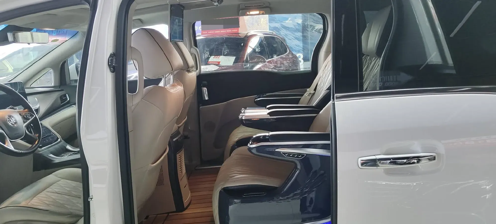 2021 Buick GL8 2.0T 237HP L4 9AT,autocango,china used car exporter,china ev exporter,chinese used car exporter,chinese used ev exporter