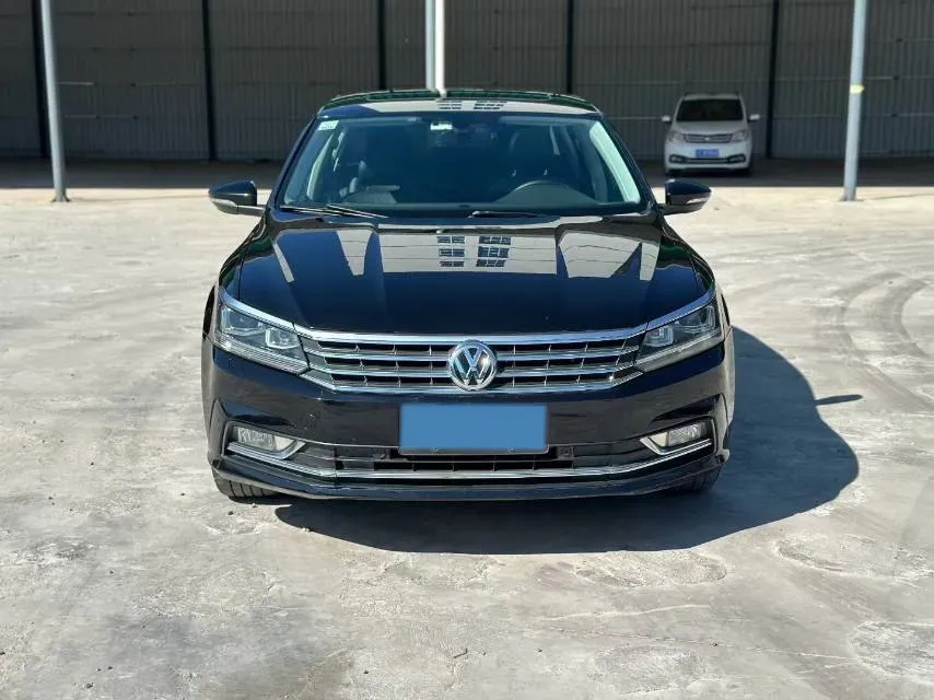 2017 Volkswagen Passat 1.8T 180HP L4 7DCT,autocango,china used car exporter,china ev exporter,chinese used car exporter,chinese used ev exporter