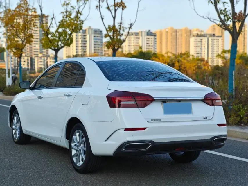 2021 BaoJun 530 1.5T 147HP L4 CVT,autocango,china used car exporter,china ev exporter,chinese used car exporter,chinese used ev exporter