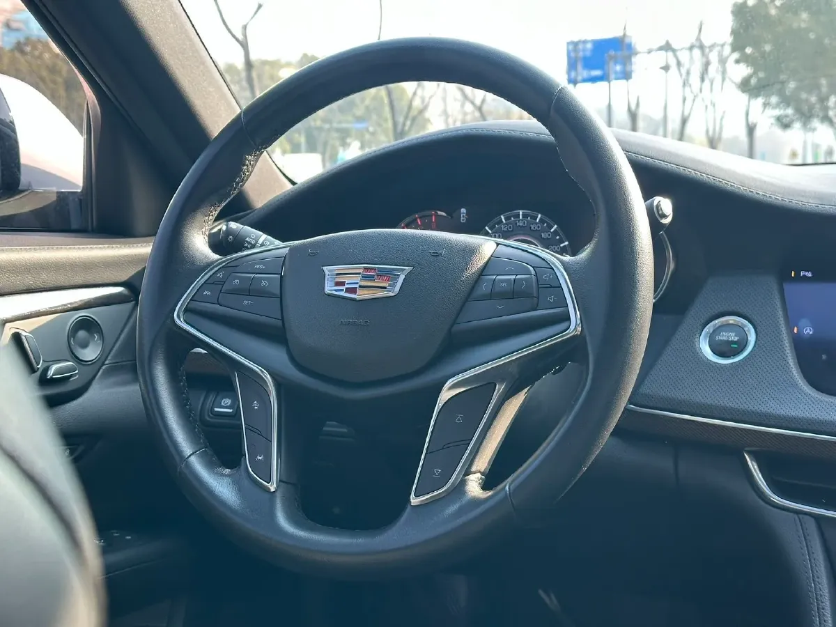 2021 Cadillac CT6 2.0T 237HP L4 10AT,autocango,china used car exporter,china ev exporter,chinese used car exporter,chinese used ev exporter