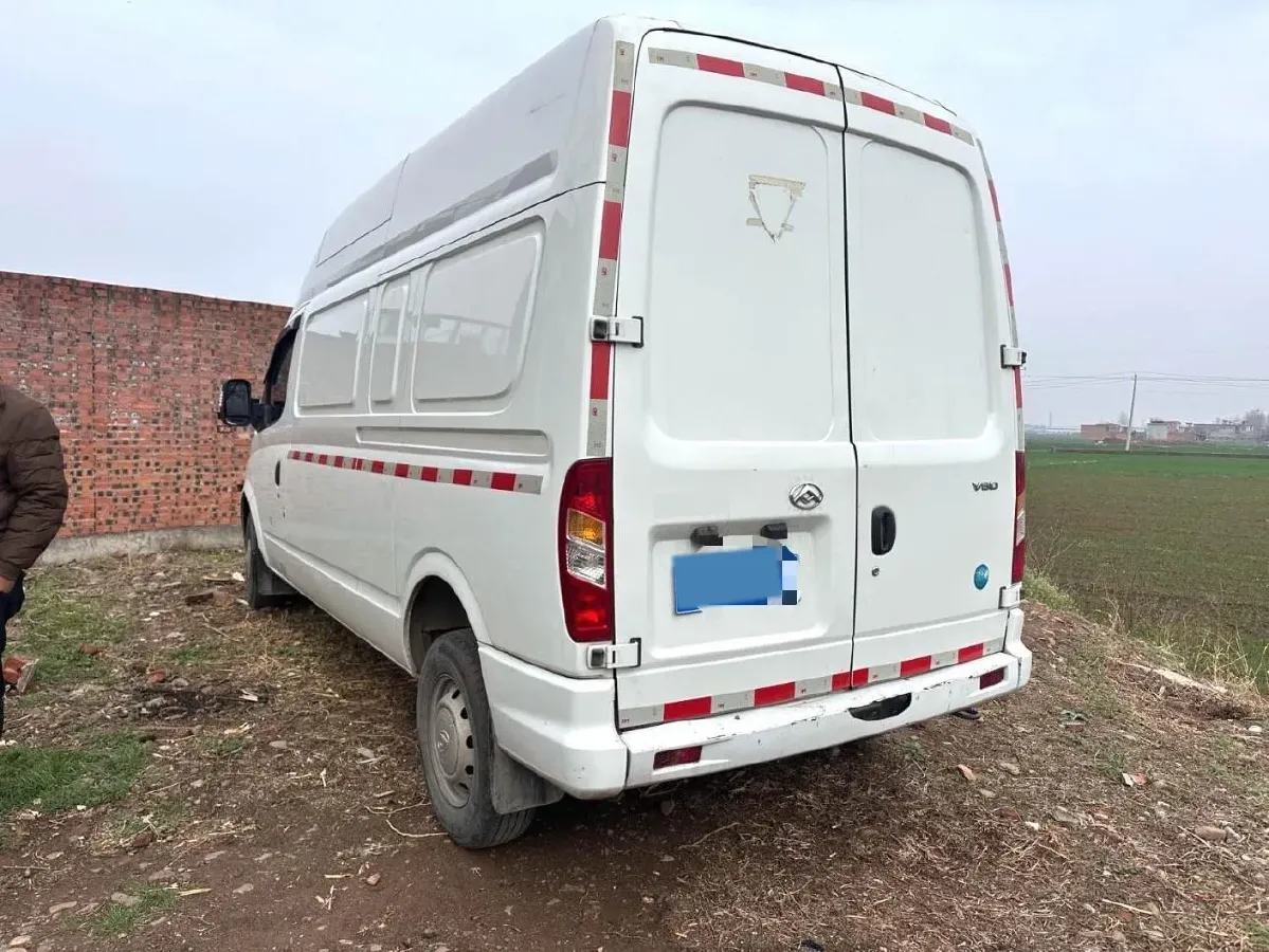 2023 DongFeng DFAC YuFeng 2.0T 136HP L4 6MT,autocango,china used car exporter,china ev exporter,chinese used car exporter,chinese used ev exporter