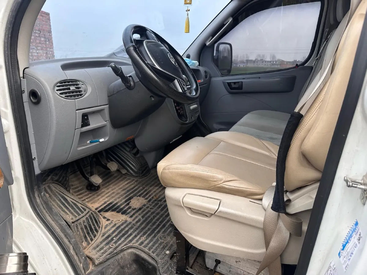 2023 DongFeng DFAC YuFeng 2.0T 136HP L4 6MT,autocango,china used car exporter,china ev exporter,chinese used car exporter,chinese used ev exporter