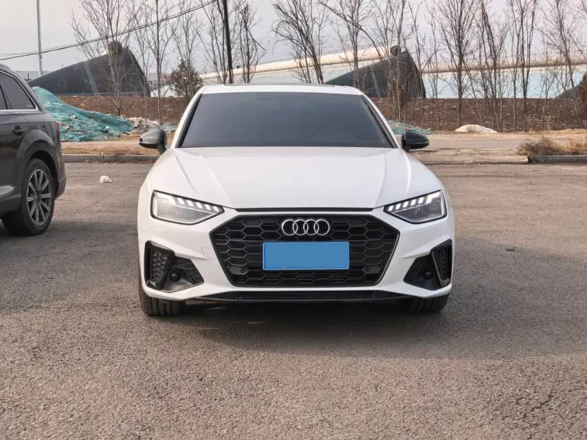 2024 Audi A4L 2.0T 190HP L4 7DCT,autocango,china used car exporter,china ev exporter,chinese used car exporter,chinese used ev exporter
