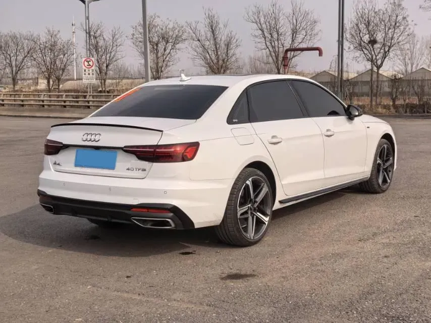 2024 Audi A4L 2.0T 190HP L4 7DCT,autocango,china used car exporter,china ev exporter,chinese used car exporter,chinese used ev exporter