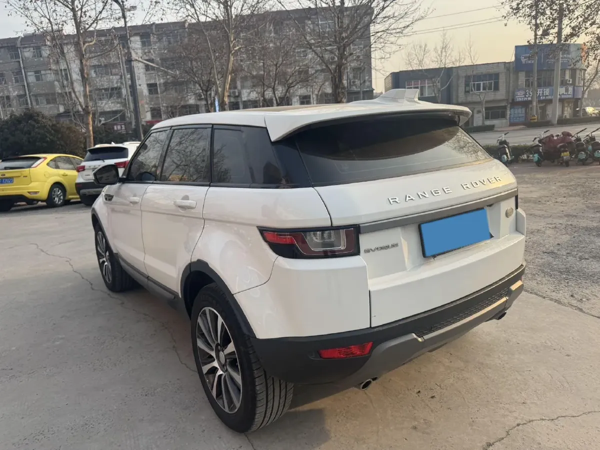 2018 Land Rover Range Rover Evoque 2.0T 241HP L4 9AT,autocango,china used car exporter,china ev exporter,chinese used car exporter,chinese used ev exporter