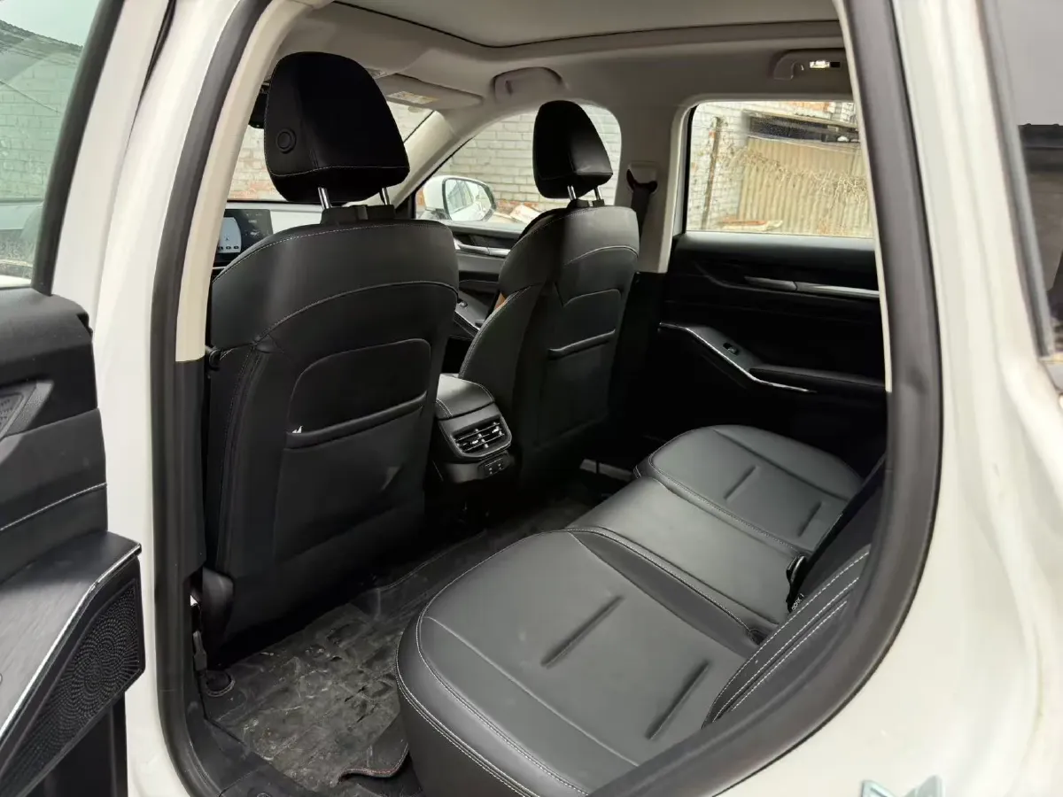 2022 Haval H6 1.5T 184HP L4 7DCT,autocango,china used car exporter,china ev exporter,chinese used car exporter,chinese used ev exporter