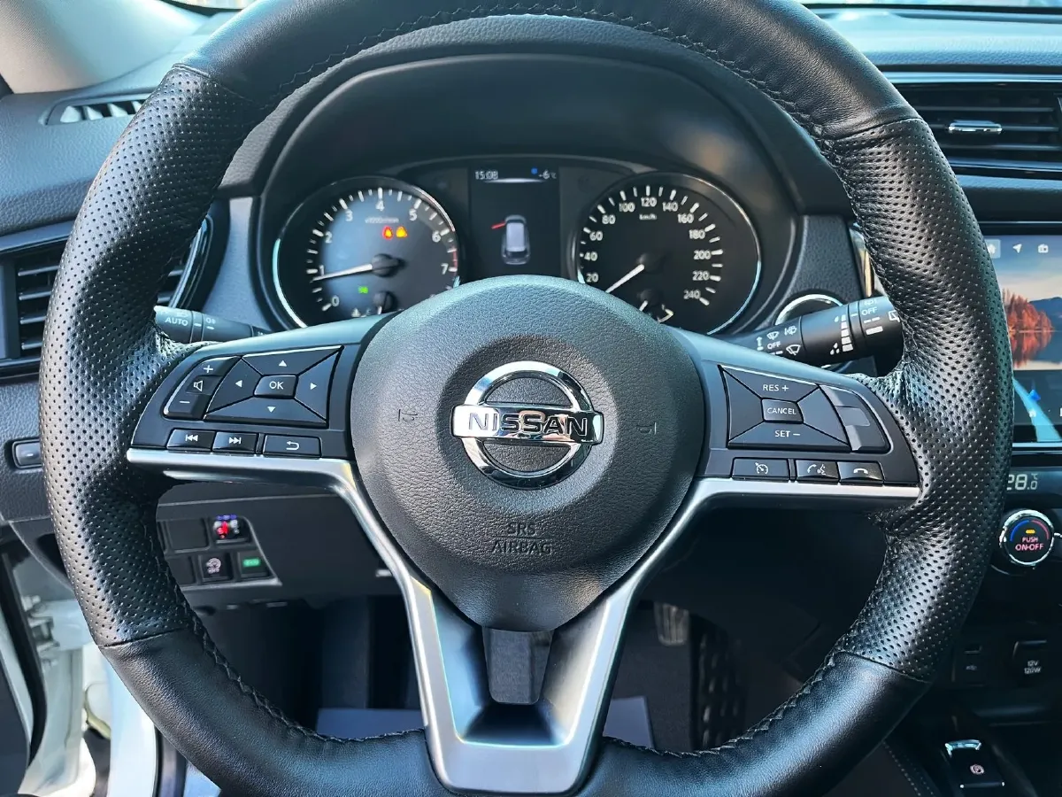 2023 Nissan X-Trail 2.0L 151HP L4 CVT,autocango,china used car exporter,china ev exporter,chinese used car exporter,chinese used ev exporter