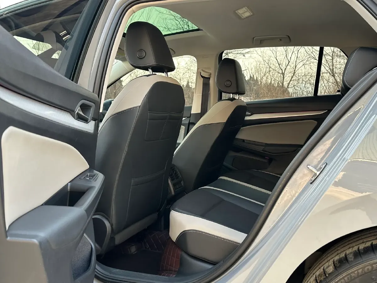 2023 Volkswagen Golf 1.4T 150HP L4 7DCT,autocango,china used car exporter,china ev exporter,chinese used car exporter,chinese used ev exporter