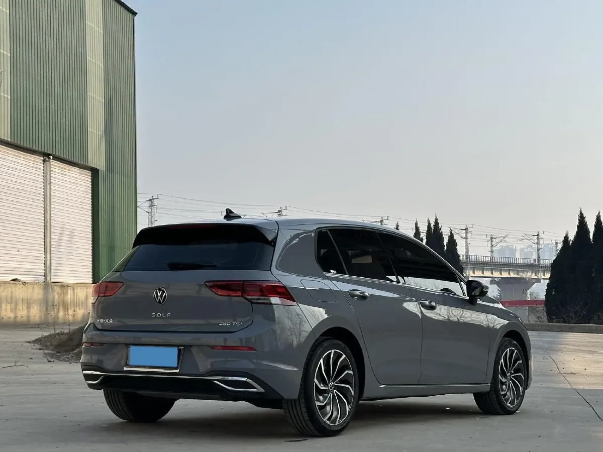 2023 Volkswagen Golf 1.4T 150HP L4 7DCT,autocango,china used car exporter,china ev exporter,chinese used car exporter,chinese used ev exporter
