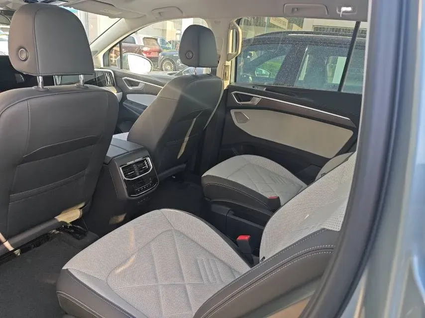 2026 Volkswagen Talagon 2.0T 272HP L4 7DCT,autocango,china used car exporter,china ev exporter,chinese used car exporter,chinese used ev exporter