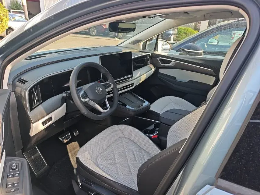 2026 Volkswagen Talagon 2.0T 272HP L4 7DCT,autocango,china used car exporter,china ev exporter,chinese used car exporter,chinese used ev exporter