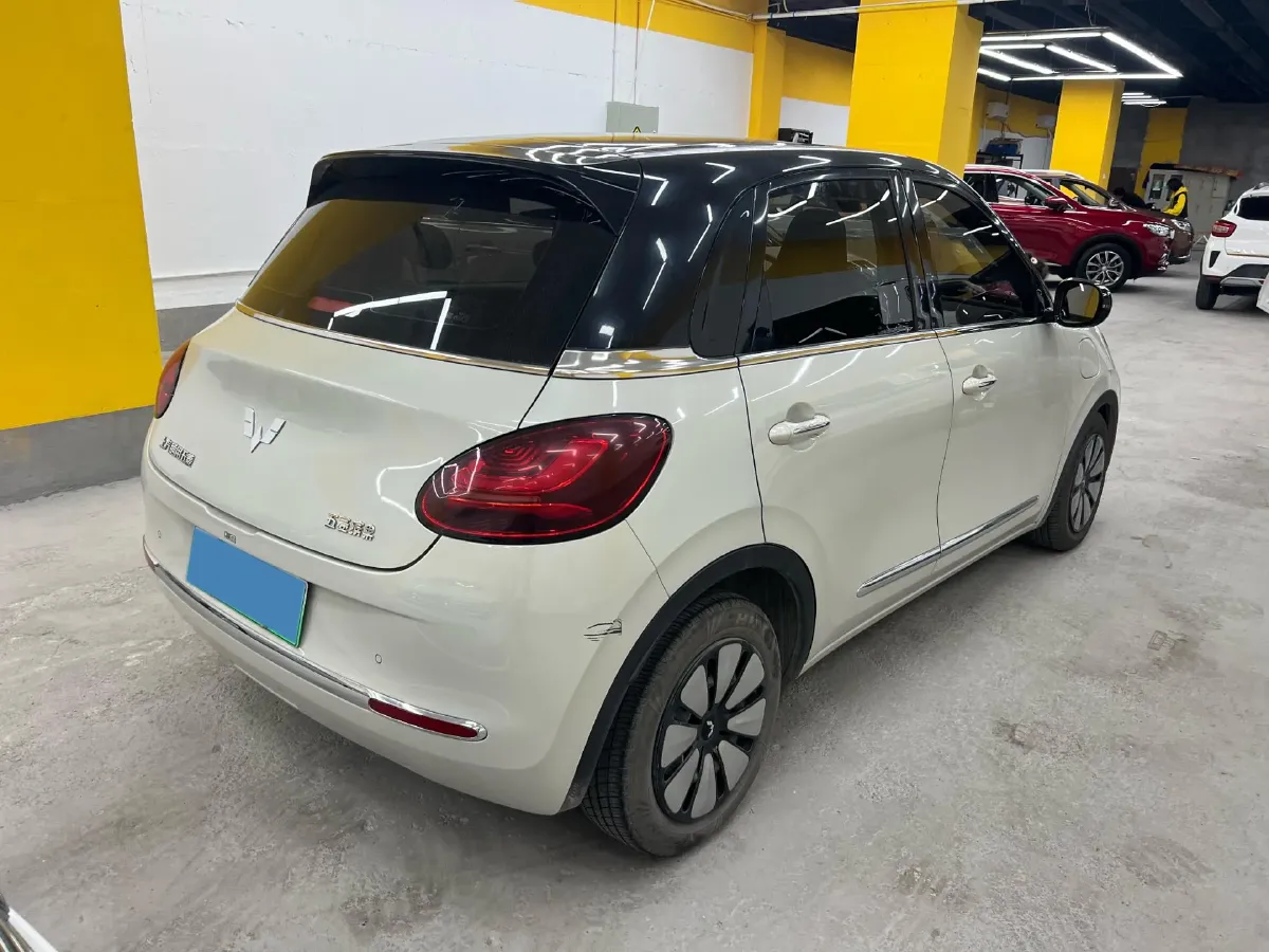 2023 WuLing BinGuo BEV 31.9KWH,autocango,china used car exporter,china ev exporter,chinese used car exporter,chinese used ev exporter