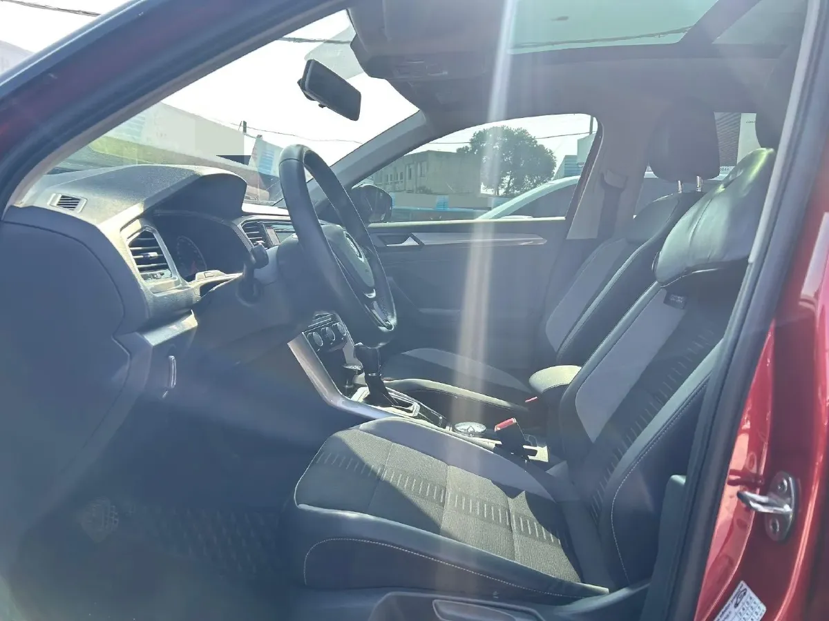 2018 Mitsubishi Eclipse Cross 1.5T 170HP L4 CVT,autocango,china used car exporter,china ev exporter,chinese used car exporter,chinese used ev exporter