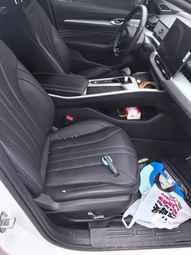 2025 Geely Preface 1.5T 181HP L4 7DCT,autocango,china used car exporter,china ev exporter,chinese used car exporter,chinese used ev exporter