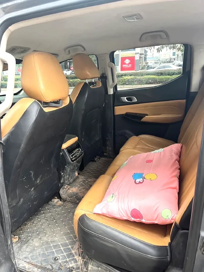 2023 ChangAn LanTuoZhe 2.0T 233HP L4 8AT,autocango,china used car exporter,china ev exporter,chinese used car exporter,chinese used ev exporter