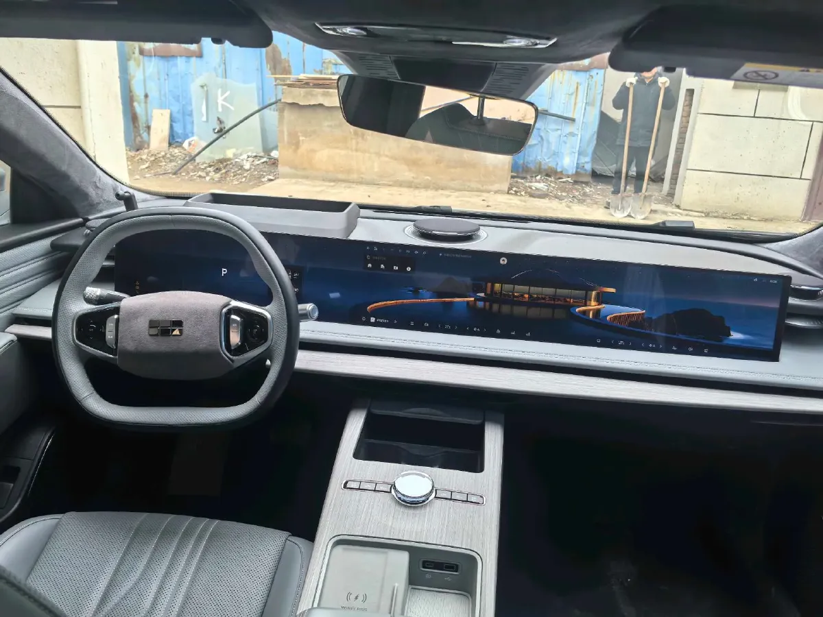 2024 Geely Galaxy E8 BEV 62KWH,autocango,china used car exporter,china ev exporter,chinese used car exporter,chinese used ev exporter