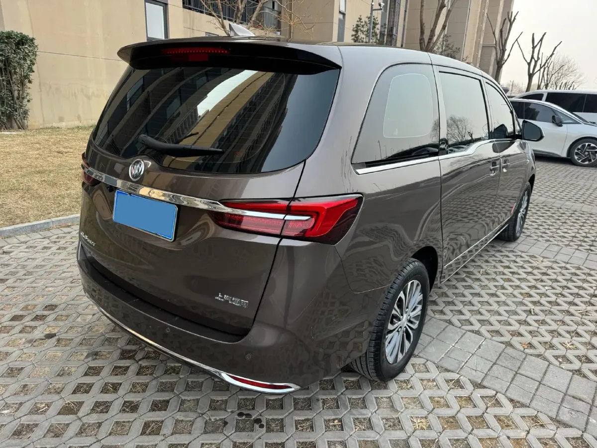 2021 Buick GL8 2.0T 237HP L4 9AT,autocango,china used car exporter,china ev exporter,chinese used car exporter,chinese used ev exporter