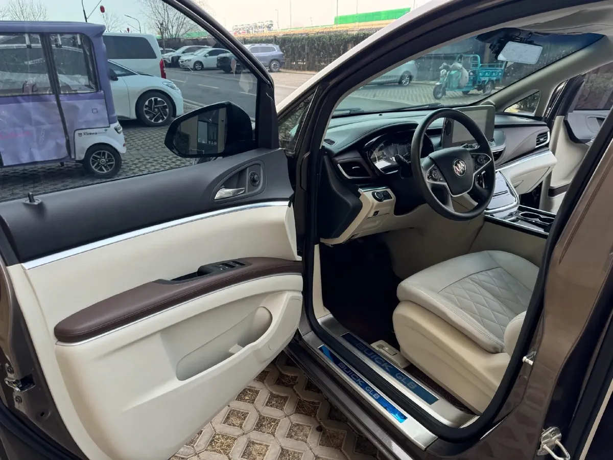 2021 Buick GL8 2.0T 237HP L4 9AT,autocango,china used car exporter,china ev exporter,chinese used car exporter,chinese used ev exporter