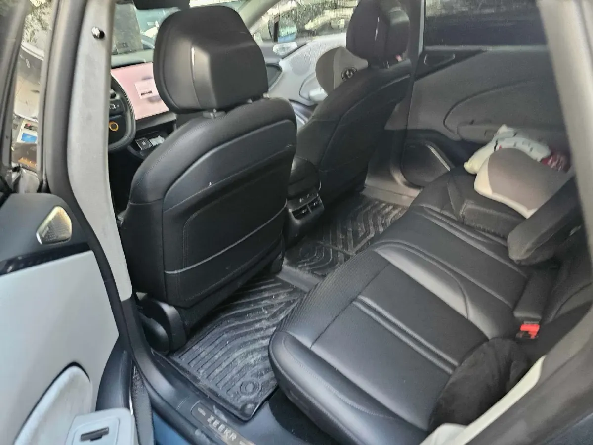 2024 Zeekr 007 BEV 75KWH,autocango,china used car exporter,china ev exporter,chinese used car exporter,chinese used ev exporter