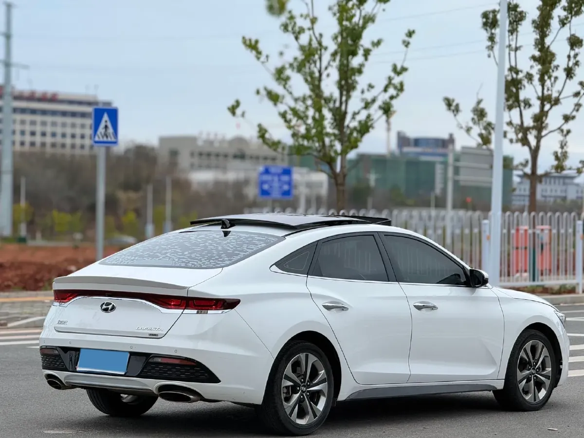 2019 Hyundai La Festa 1.6T 190HP L4 7DCT,autocango,china used car exporter,china ev exporter,chinese used car exporter,chinese used ev exporter