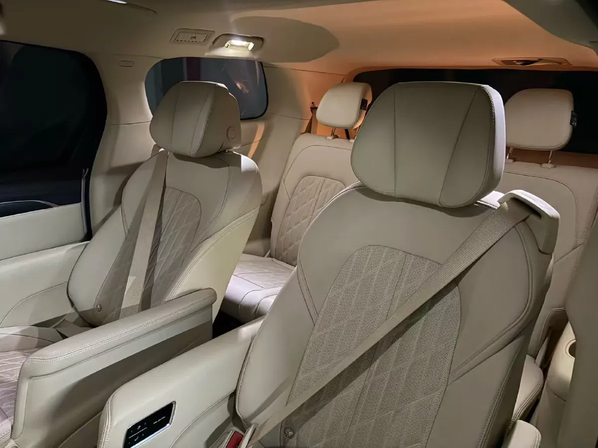 2022 Buick GL8 2.0T 237HP L4 9AT,autocango,china used car exporter,china ev exporter,chinese used car exporter,chinese used ev exporter