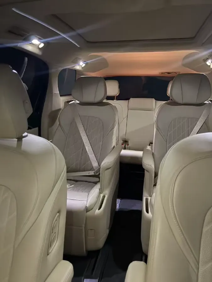 2022 Buick GL8 2.0T 237HP L4 9AT,autocango,china used car exporter,china ev exporter,chinese used car exporter,chinese used ev exporter