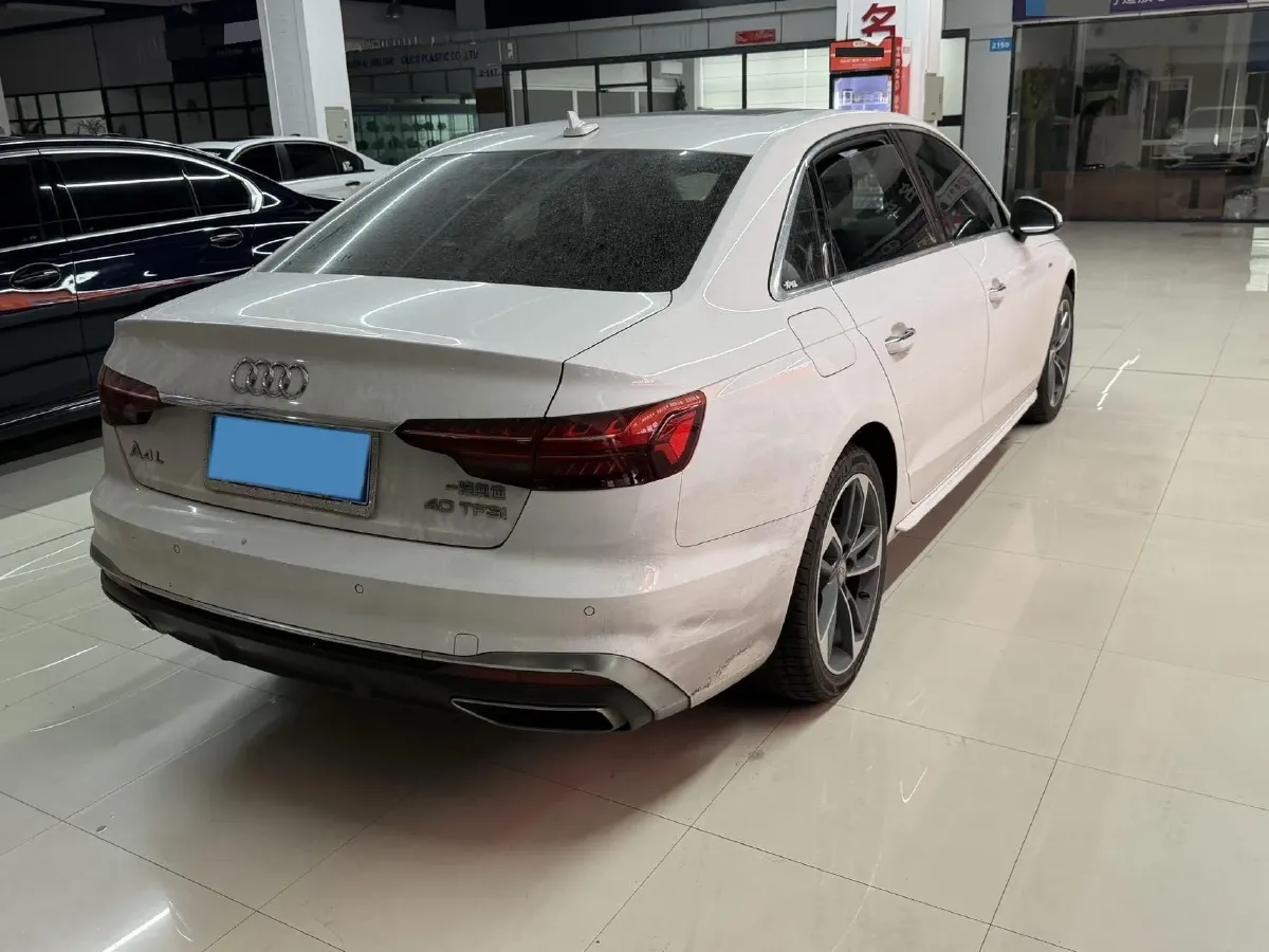 2020 Audi A4L 2.0T 190HP L4 7DCT,autocango,china used car exporter,china ev exporter,chinese used car exporter,chinese used ev exporter