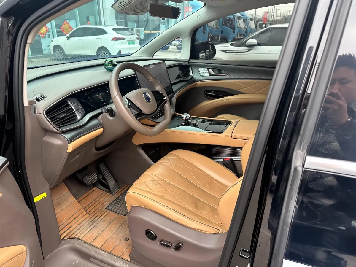 2022 HongQi HS7 3.0T 337HP V6 8AT,autocango,china used car exporter,china ev exporter,chinese used car exporter,chinese used ev exporter