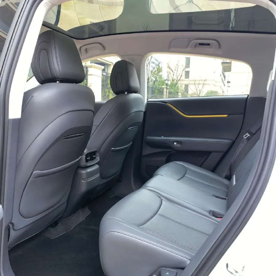 2025 Xpeng G6 BEV 68.5KWH,autocango,china used car exporter,china ev exporter,chinese used car exporter,chinese used ev exporter