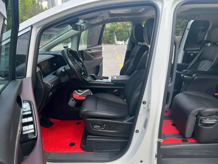 2024 GAC Trumpchi M8 2.0T 252HP L4 8AT,autocango,china used car exporter,china ev exporter,chinese used car exporter,chinese used ev exporter