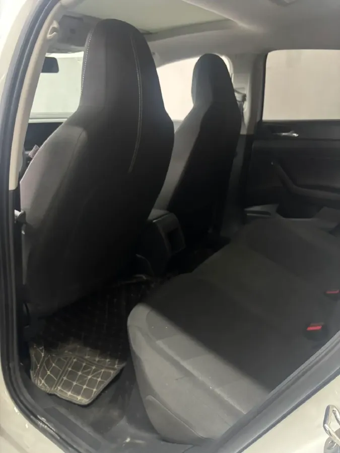 2023 Volkswagen Polo 1.5L 113HP L4 6AT,autocango,china used car exporter,china ev exporter,chinese used car exporter,chinese used ev exporter