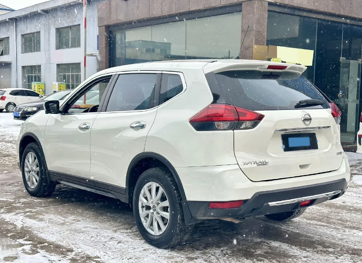 2022 Nissan X-Trail 2.0L 151HP L4 CVT,autocango,china used car exporter,china ev exporter,chinese used car exporter,chinese used ev exporter