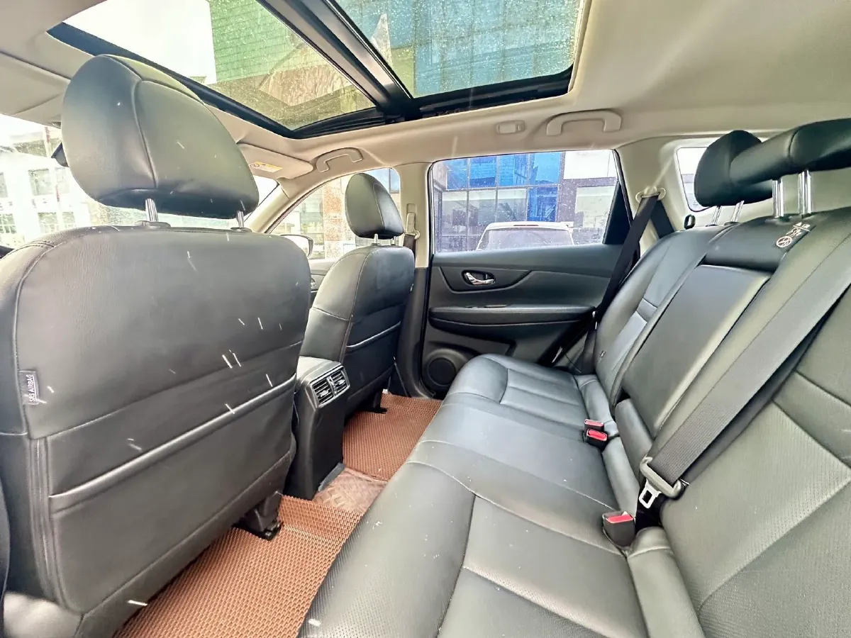 2022 Nissan X-Trail 2.0L 151HP L4 CVT,autocango,china used car exporter,china ev exporter,chinese used car exporter,chinese used ev exporter