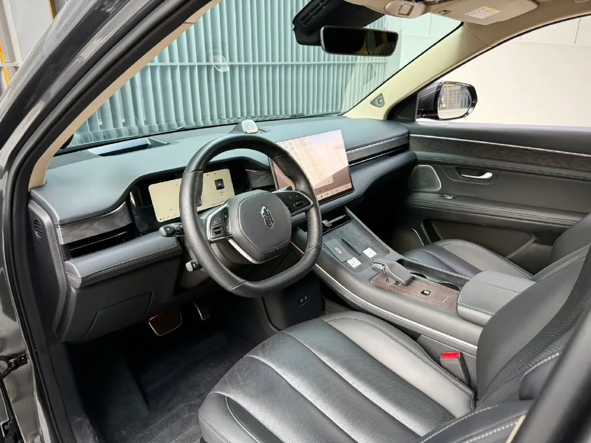 2022 Infiniti Q50L 2.0T 211HP L4 7AT,autocango,china used car exporter,china ev exporter,chinese used car exporter,chinese used ev exporter