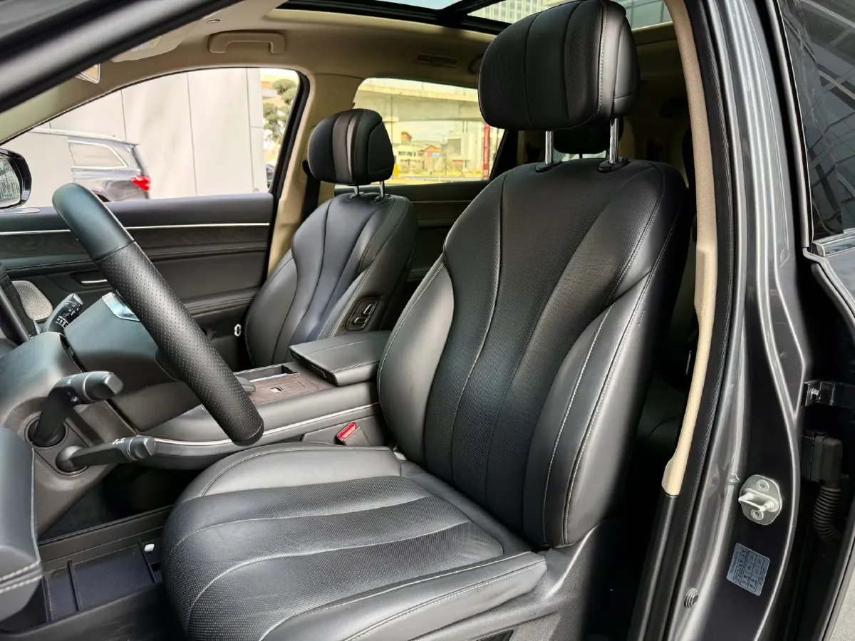 2022 Infiniti Q50L 2.0T 211HP L4 7AT,autocango,china used car exporter,china ev exporter,chinese used car exporter,chinese used ev exporter