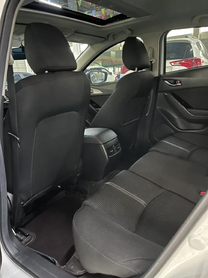 2017 Mazda 3 Axela 1.5L 117HP L4 6AT,autocango,china used car exporter,china ev exporter,chinese used car exporter,chinese used ev exporter