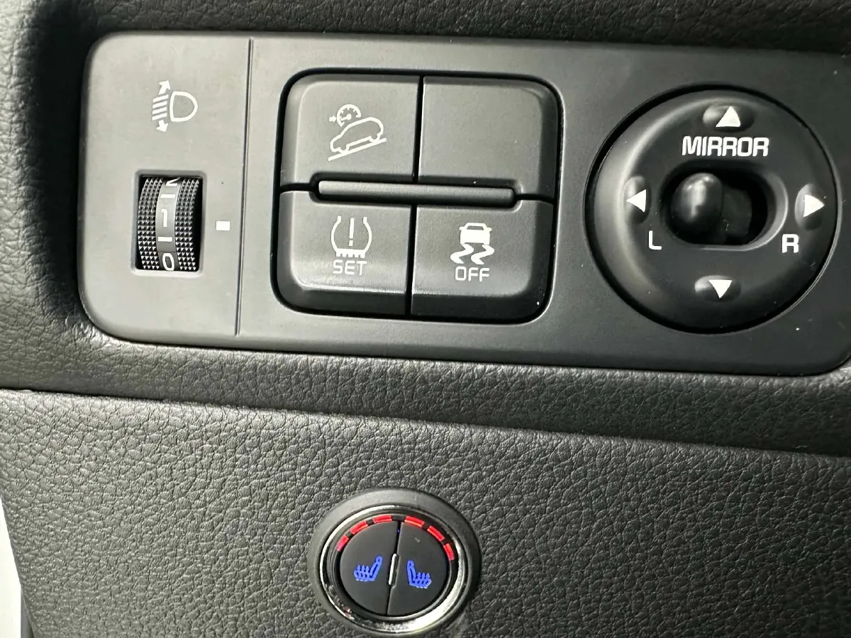 2021 Kia KX1 1.4L 100HP L4 6AT,autocango,china used car exporter,china ev exporter,chinese used car exporter,chinese used ev exporter