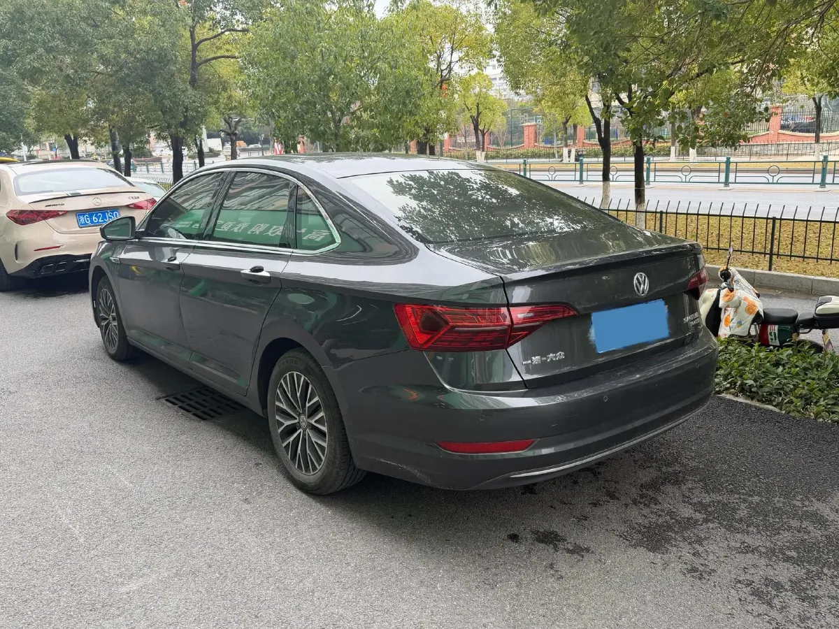 2020 Volkswagen Sagitar 1.2T 116HP L4 7DCT,autocango,china used car exporter,china ev exporter,chinese used car exporter,chinese used ev exporter