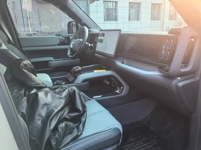 2023 FangChengBao Bao 5 1.5T 194HP L4 E-CVT PHEV 31.8KWH,autocango,china used car exporter,china ev exporter,chinese used car exporter,chinese used ev exporter