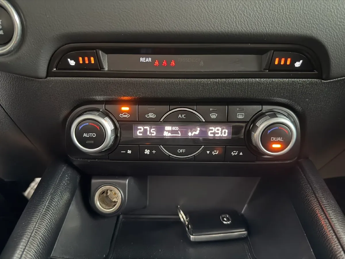 2022 Hyundai Tucson 2.0L 150HP L4 6AT Hybrid,autocango,china used car exporter,china ev exporter,chinese used car exporter,chinese used ev exporter