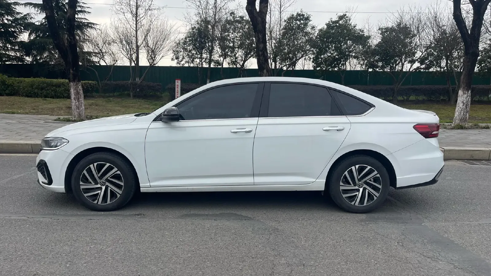 2023 Volkswagen Lavida 1.5T 160HP L4 7DCT,autocango,china used car exporter,china ev exporter,chinese used car exporter,chinese used ev exporter