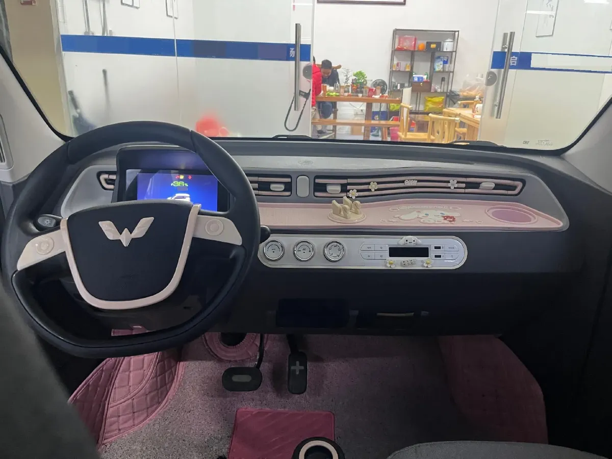 2021 WuLing HongGuang MINI EV BEV 13.9KWH,autocango,china used car exporter,china ev exporter,chinese used car exporter,chinese used ev exporter