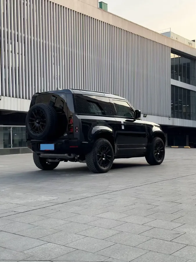 2021 Land Rover Defender 3.0T 400HP L6 8AT,autocango,china used car exporter,china ev exporter,chinese used car exporter,chinese used ev exporter