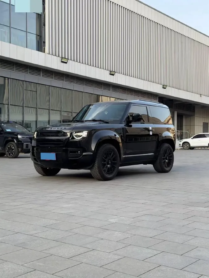 2021 Land Rover Defender 3.0T 400HP L6 8AT,autocango,china used car exporter,china ev exporter,chinese used car exporter,chinese used ev exporter