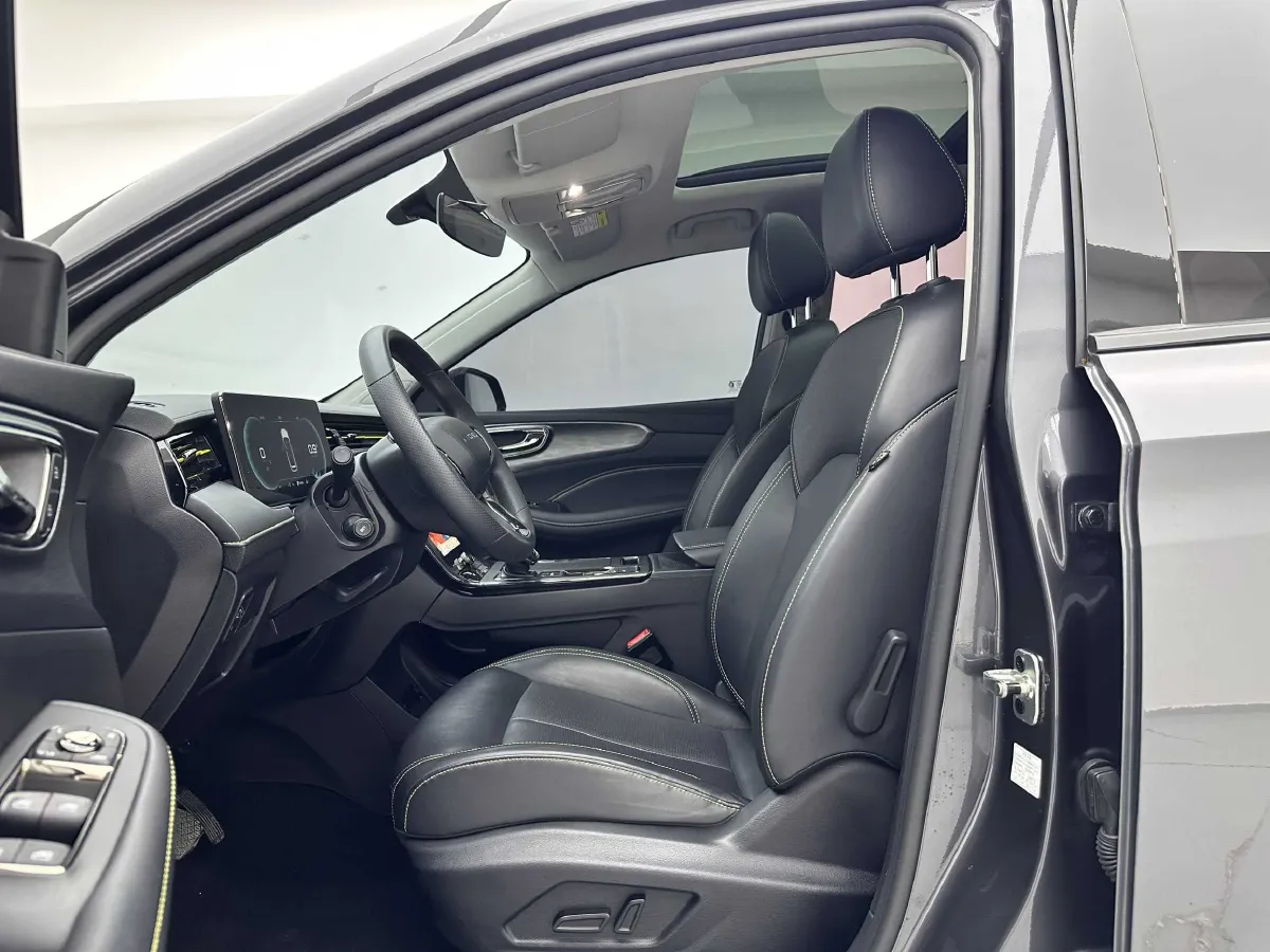 2021 Roewe RX5 1.5T 181HP L4 7DCT,autocango,china used car exporter,china ev exporter,chinese used car exporter,chinese used ev exporter